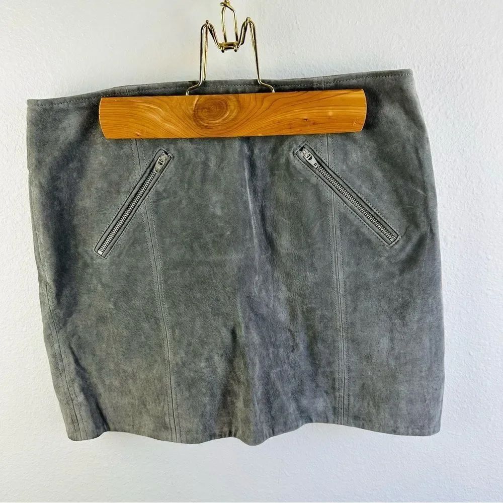 Blank NYC Gray Suede‎ Leather Skirt Size 30